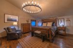 River Joy Lodge: Guest Bedroom 2